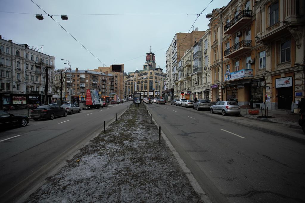 Kyiv Lesi 3 Studio Apartment Luaran gambar