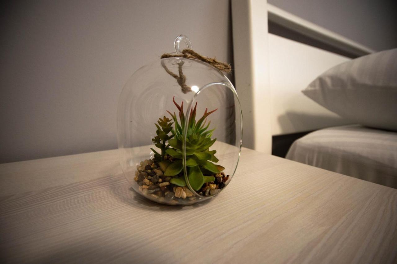 Kyiv Lesi 3 Studio Apartment Luaran gambar