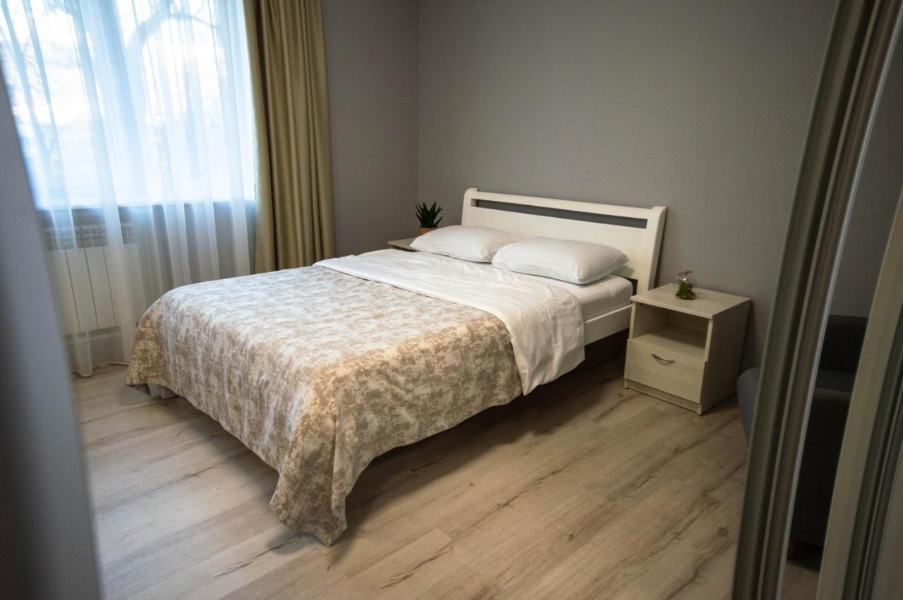 Kyiv Lesi 3 Studio Apartment Luaran gambar